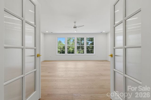 125 Randstone Court, Charlotte, NC 28211
