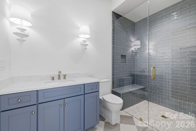 125 Randstone Court, Charlotte, NC 28211