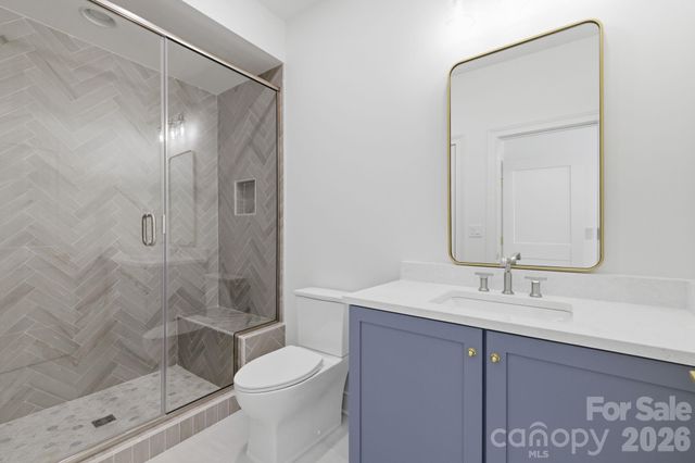 125 Randstone Court, Charlotte, NC 28211