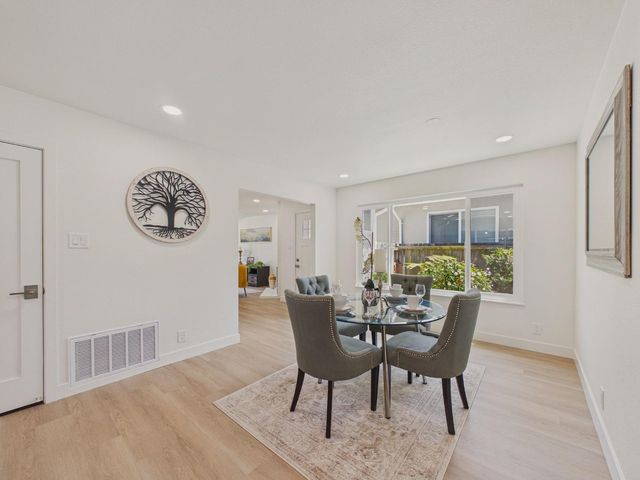 5077 Palmetto Avenue, Pacifica, CA 94044