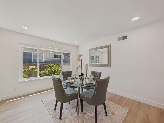5077 Palmetto Avenue, Pacifica, CA 94044