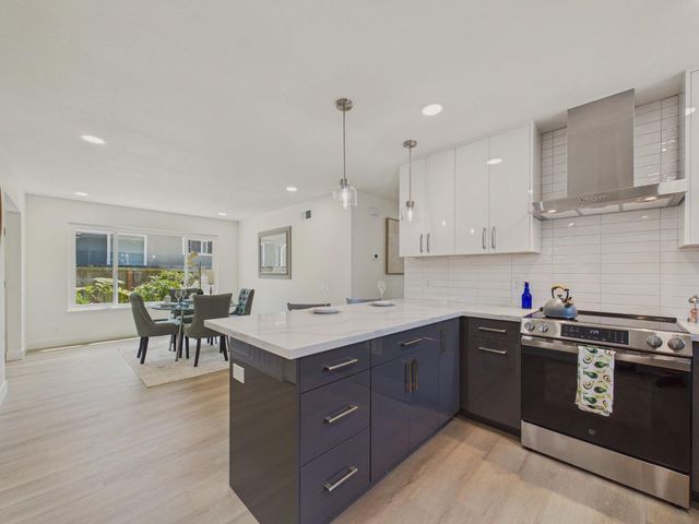 5077 Palmetto Avenue, Pacifica, CA 94044