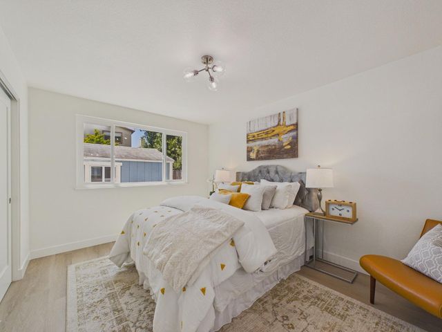 5077 Palmetto Avenue, Pacifica, CA 94044