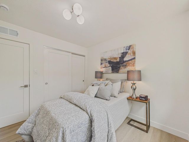 5077 Palmetto Avenue, Pacifica, CA 94044