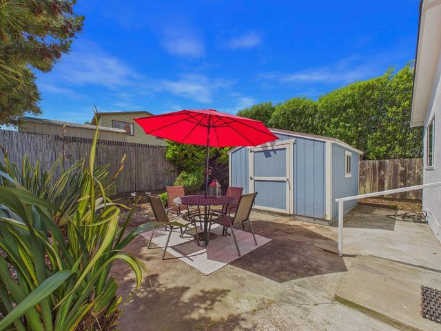 5077 Palmetto Avenue, Pacifica, CA 94044