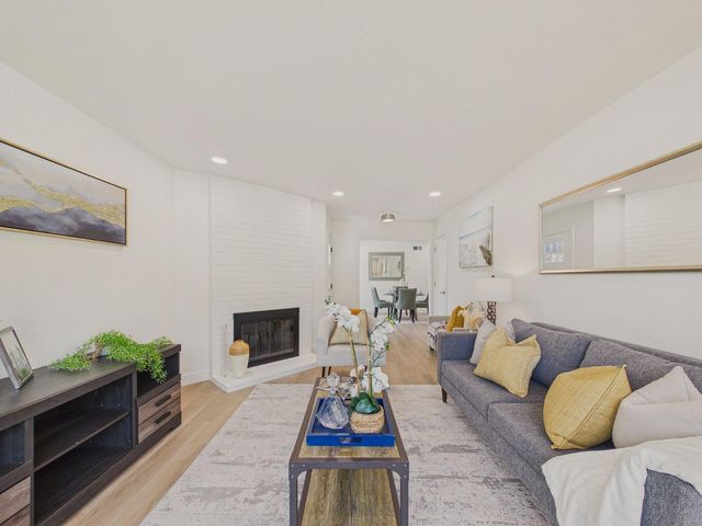 5077 Palmetto Avenue, Pacifica, CA 94044
