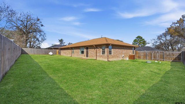 221 Private Road 8774, Ben Wheeler, TX 75754