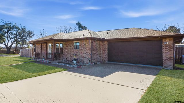 221 Private Road 8774, Ben Wheeler, TX 75754