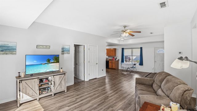 221 Private Road 8774, Ben Wheeler, TX 75754