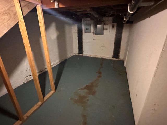 2076 Flanders Road, North Saint Paul, MN 55109