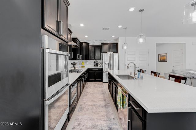13458 W HACKAMORE Drive, Peoria, AZ 85383