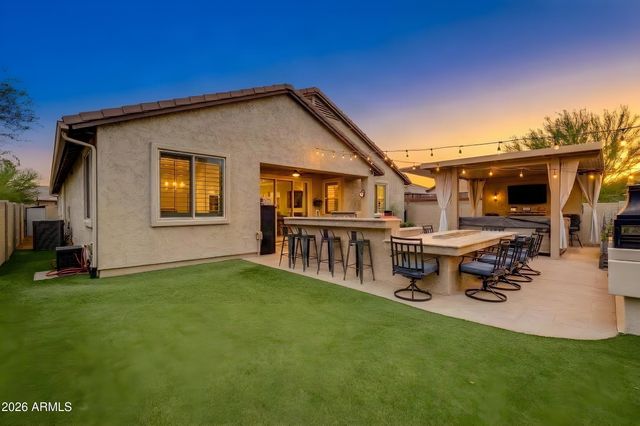 13458 W HACKAMORE Drive, Peoria, AZ 85383