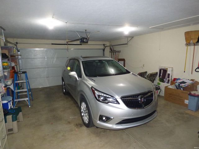 845 Makenna Circle, Frankfort, IN 46041