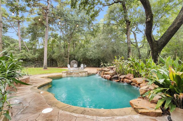 19110 Timberlake Woods Lane, Tomball, TX 77377