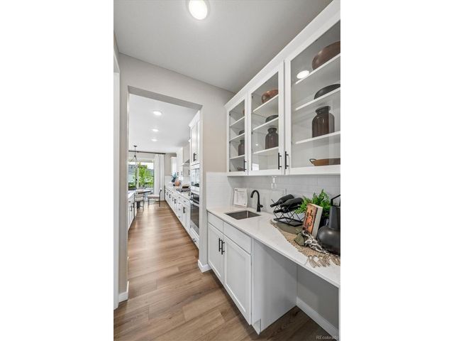 9113 Ironwood St, Highlands Ranch, CO 80129