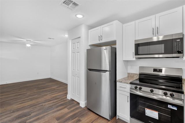 728 HENRY ST, Auburndale, FL 33823