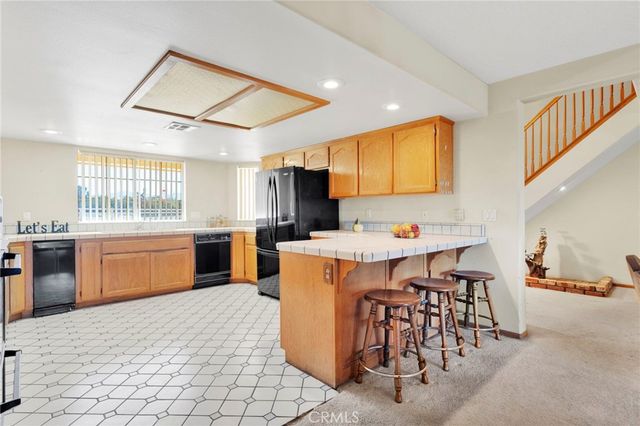 11062 Hollister Road, Oak Hills, CA 92344