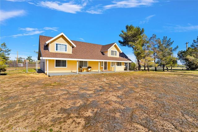 11062 Hollister Road, Oak Hills, CA 92344