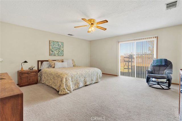 11062 Hollister Road, Oak Hills, CA 92344