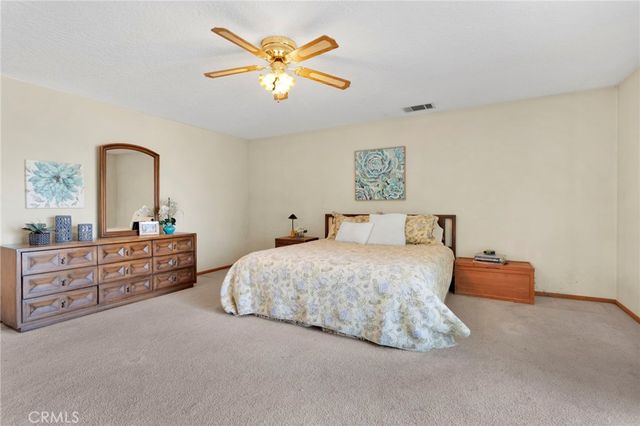 11062 Hollister Road, Oak Hills, CA 92344