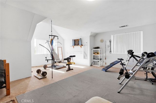 11062 Hollister Road, Oak Hills, CA 92344