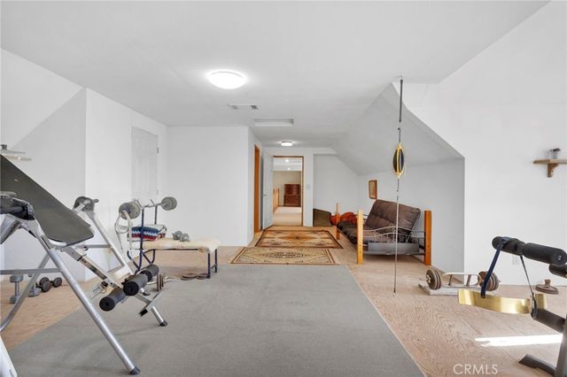 11062 Hollister Road, Oak Hills, CA 92344