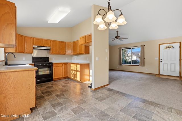842 N Doryport Ct, Post Falls, ID 83854