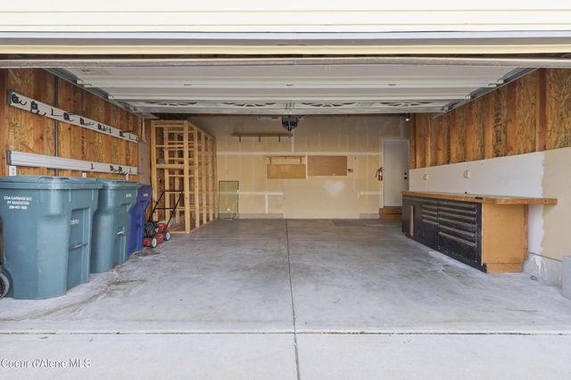 842 N Doryport Ct, Post Falls, ID 83854