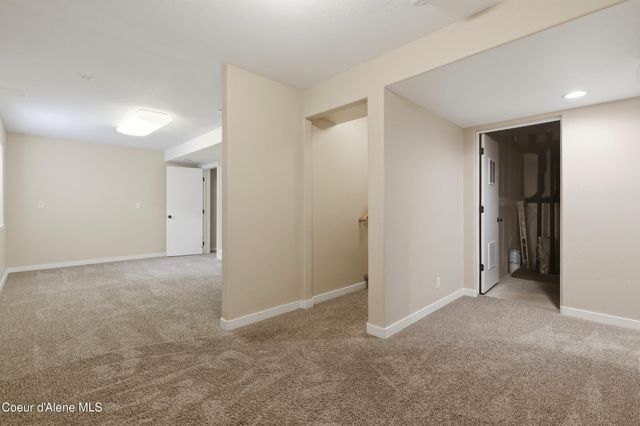 842 N Doryport Ct, Post Falls, ID 83854