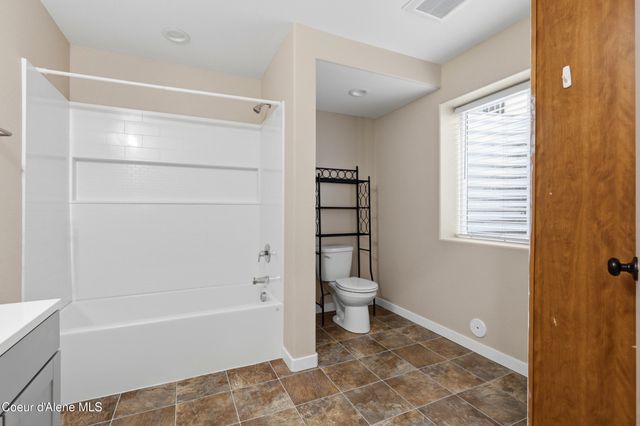 842 N Doryport Ct, Post Falls, ID 83854
