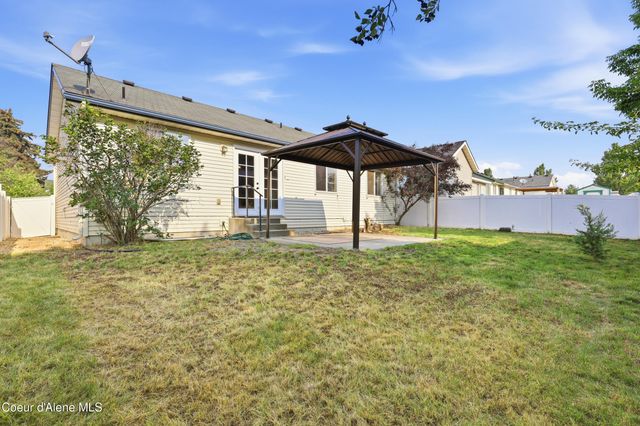 842 N Doryport Ct, Post Falls, ID 83854