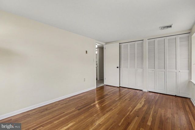 1121 GREEN TREE RD, Harrisburg, PA 17112