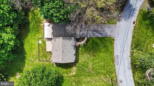 1121 GREEN TREE RD, Harrisburg, PA 17112