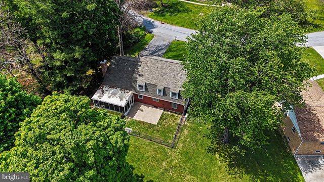 1121 GREEN TREE RD, Harrisburg, PA 17112