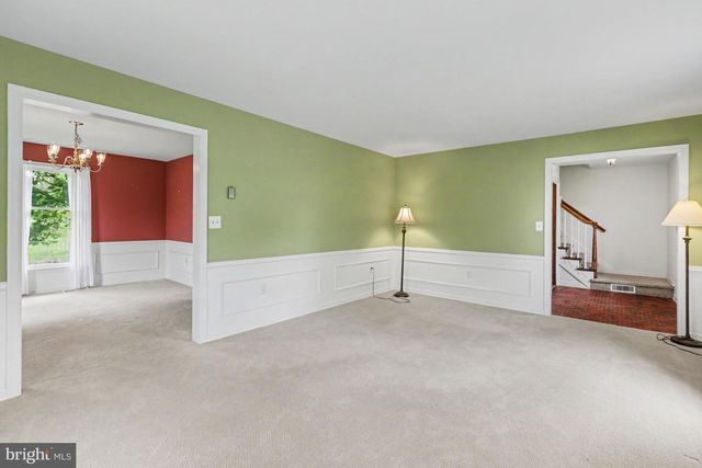 1121 GREEN TREE RD, Harrisburg, PA 17112