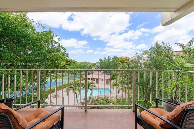 13100 SW 92nd Ave A-PH11, Miami, FL 33176