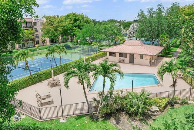 13100 SW 92nd Ave A-PH11, Miami, FL 33176