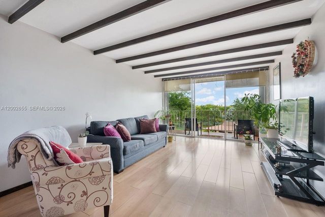 13100 SW 92nd Ave A-PH11, Miami, FL 33176