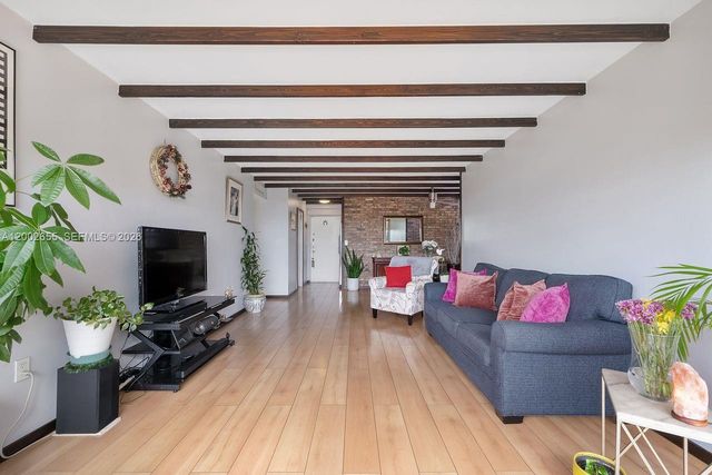 13100 SW 92nd Ave A-PH11, Miami, FL 33176