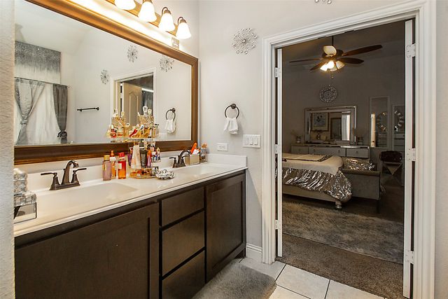 1097 Raptor Road, Alvarado, TX 76009