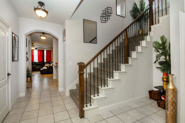 1097 Raptor Road, Alvarado, TX 76009