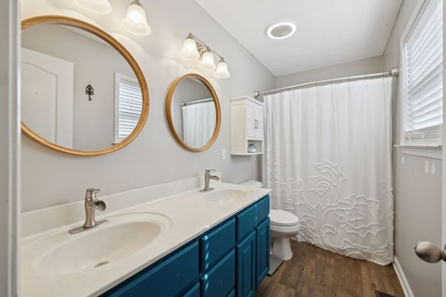 4705 Wildberry Ln, Chapel Hill, TN 37034