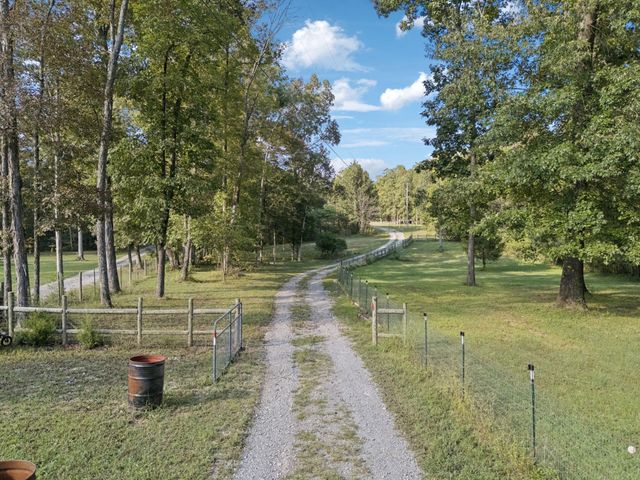 4705 Wildberry Ln, Chapel Hill, TN 37034