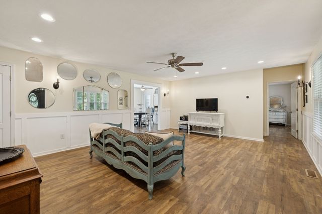 4705 Wildberry Ln, Chapel Hill, TN 37034