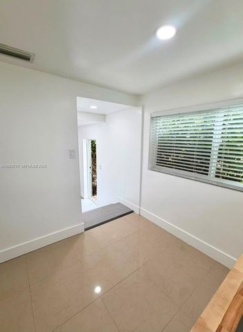 117 NE 115th St 1, Miami, FL 33161