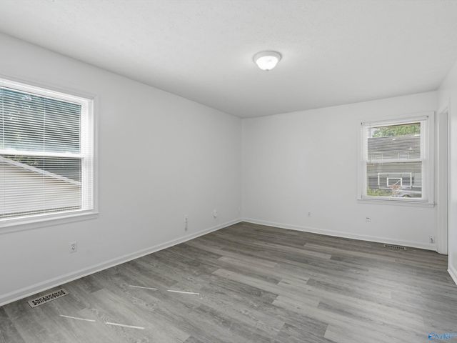 1061 Sandy Springs Road NW, Huntsville, AL 35806
