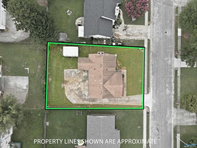 1061 Sandy Springs Road NW, Huntsville, AL 35806