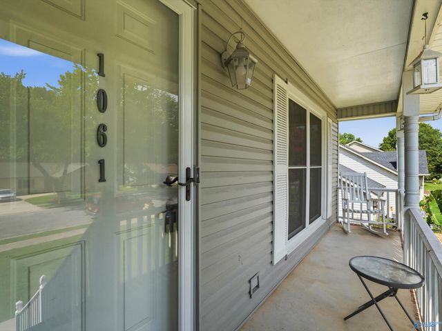 1061 Sandy Springs Road NW, Huntsville, AL 35806