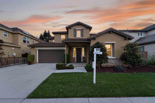 1370 Sunrise Drive, Gilroy, CA 95020