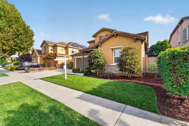 1370 Sunrise Drive, Gilroy, CA 95020
